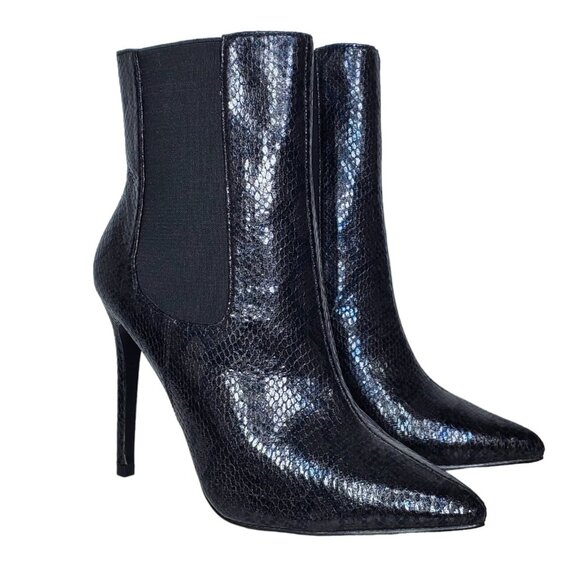 Fashion Nova Womens Booties Size 7 Pointed Toe Slip On Faux Snakeskin Black - Picture 1 of 9